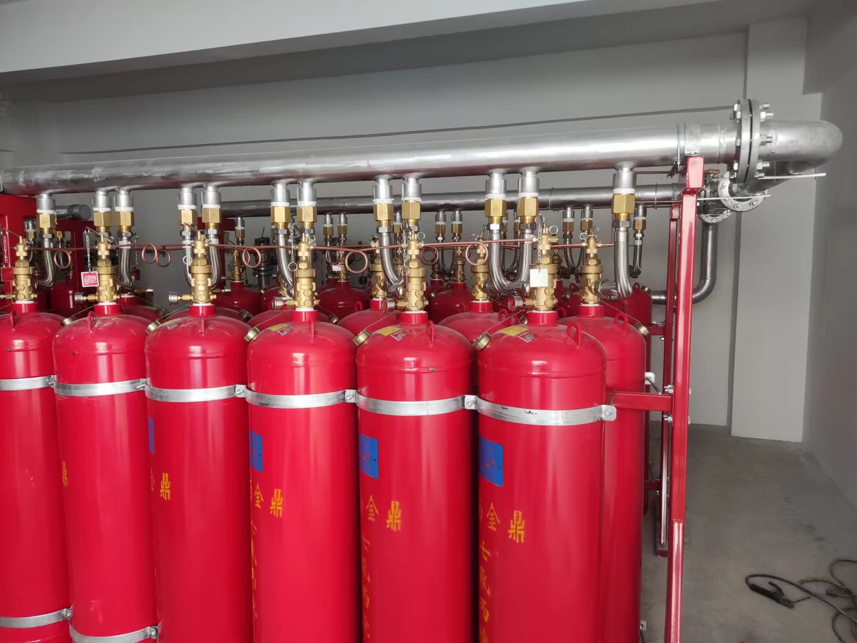65年厂家告诉您，<i style='color:red'>气体灭火设备</i>安装可能会出现什么问题？
