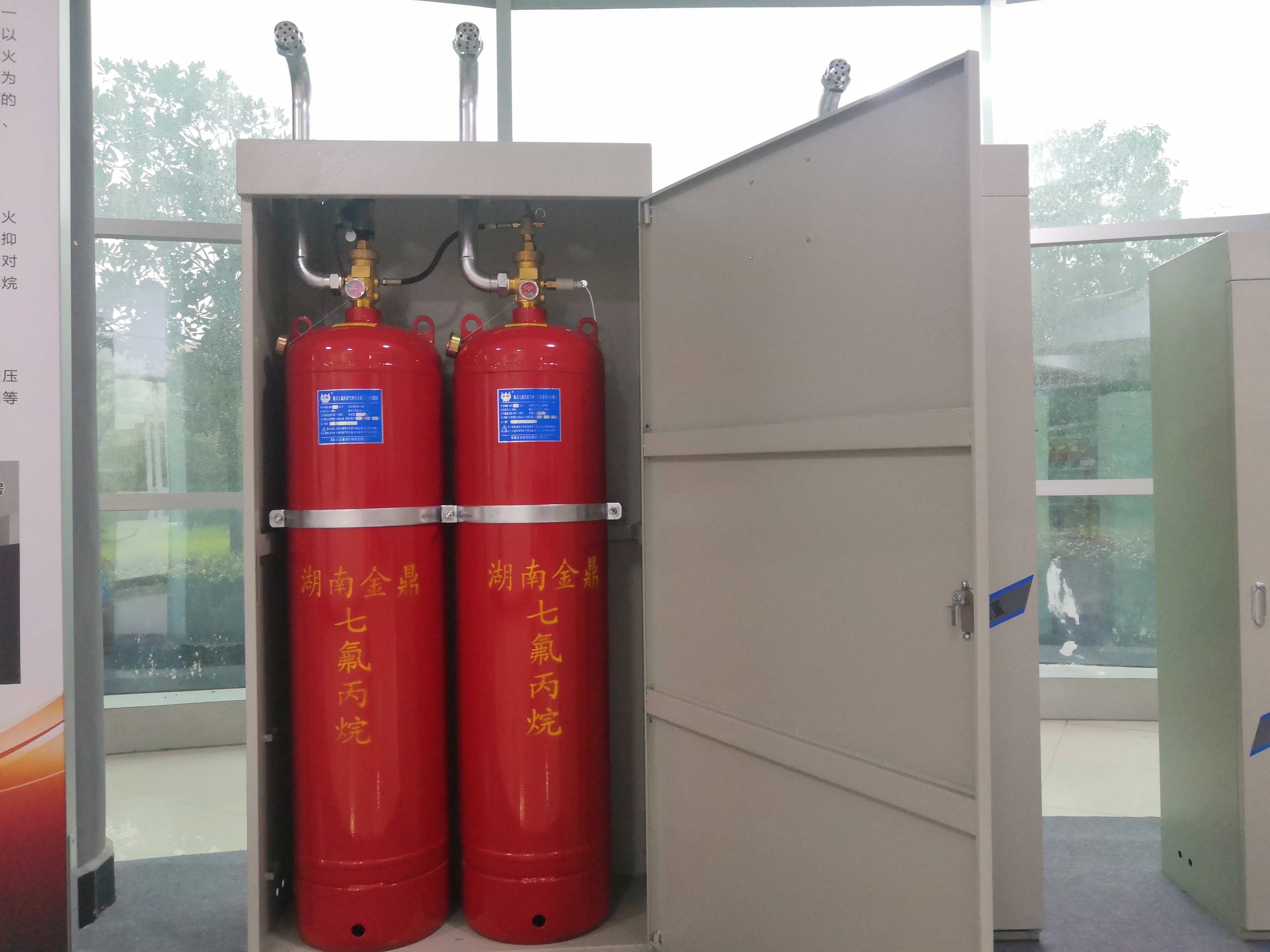 65年气体灭火厂家告诉您，柜式<i style='color:red'>七氟丙烷灭火装置</i>使用年限是多久