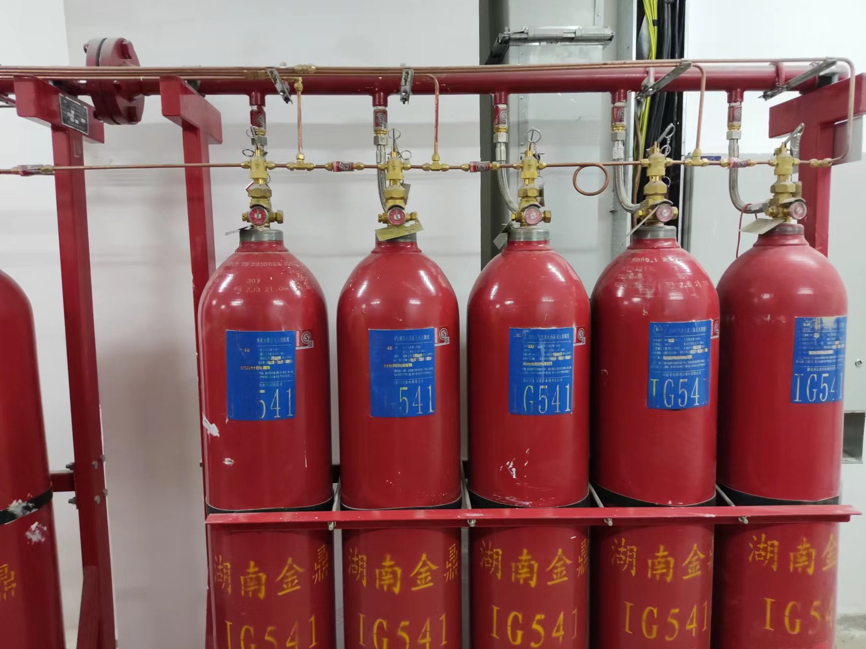 IG541气体灭火系统厂家告诉你，IG541和IG100的区别是什么
